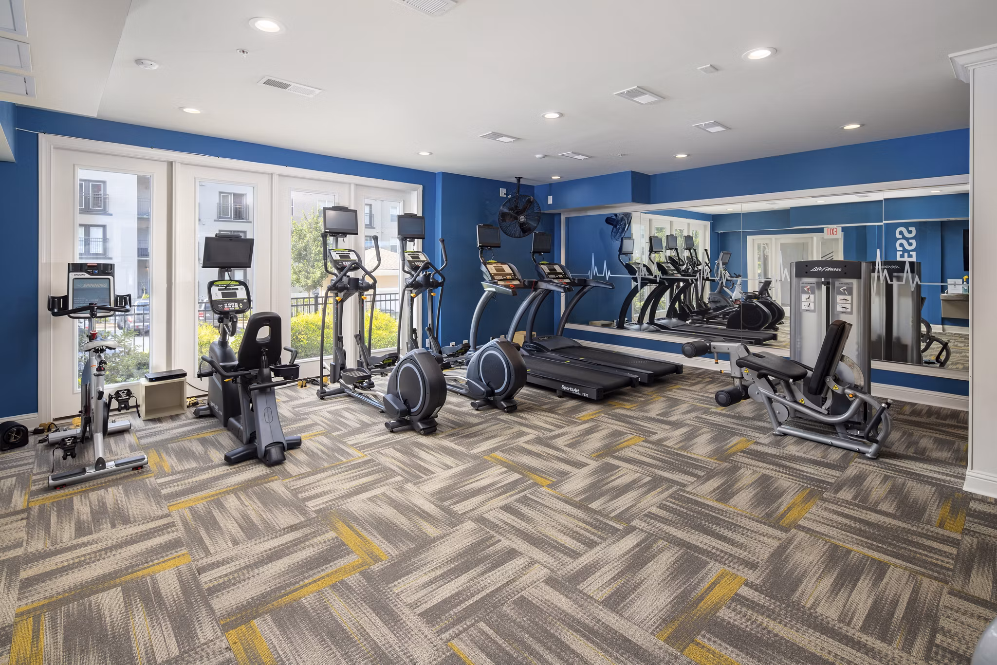 fitness center at Ardmore & 28th Apartments