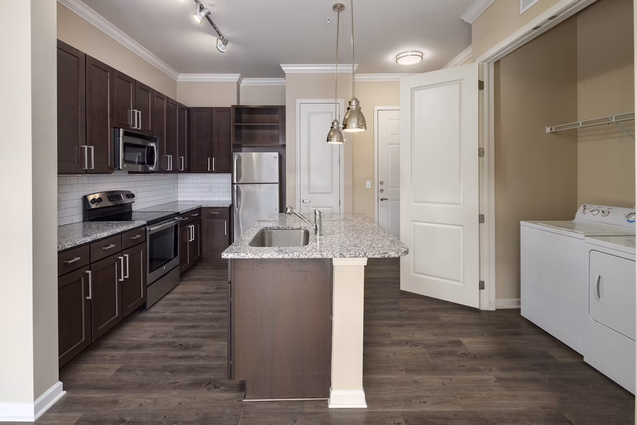 kitchen at Ardmore & 28th Apartments