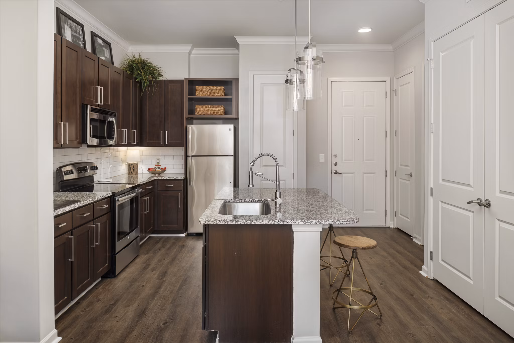 kitchen at Ardmore & 28th Apartments