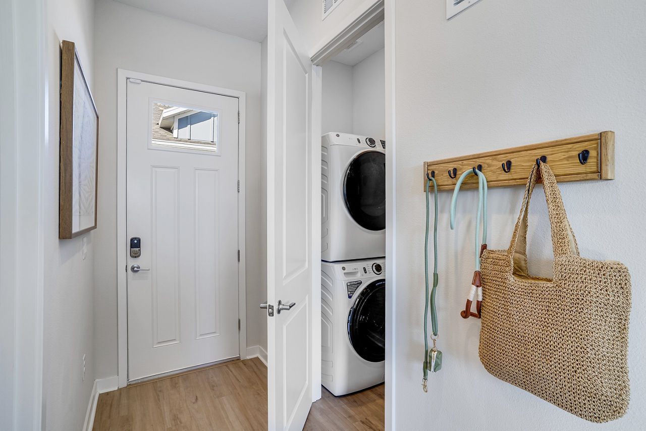 Laundry room at Yardly Crossings