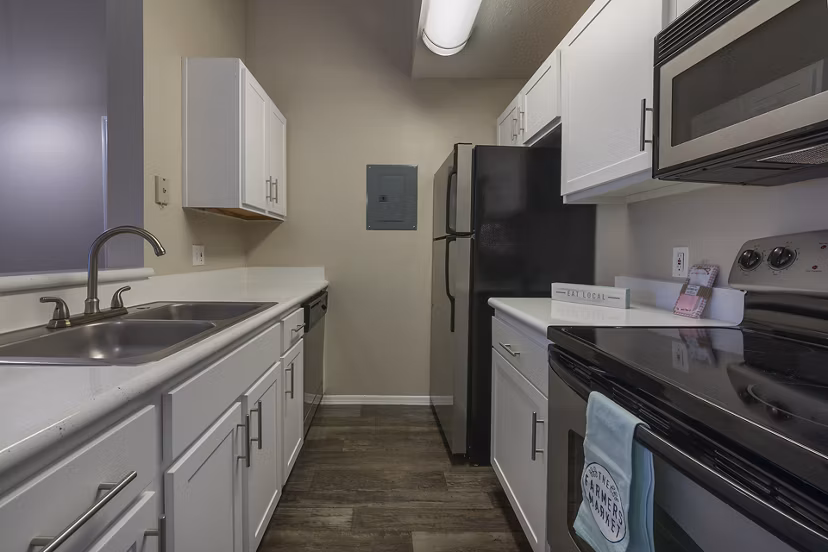 kitchen at Highpoint Club Apartments