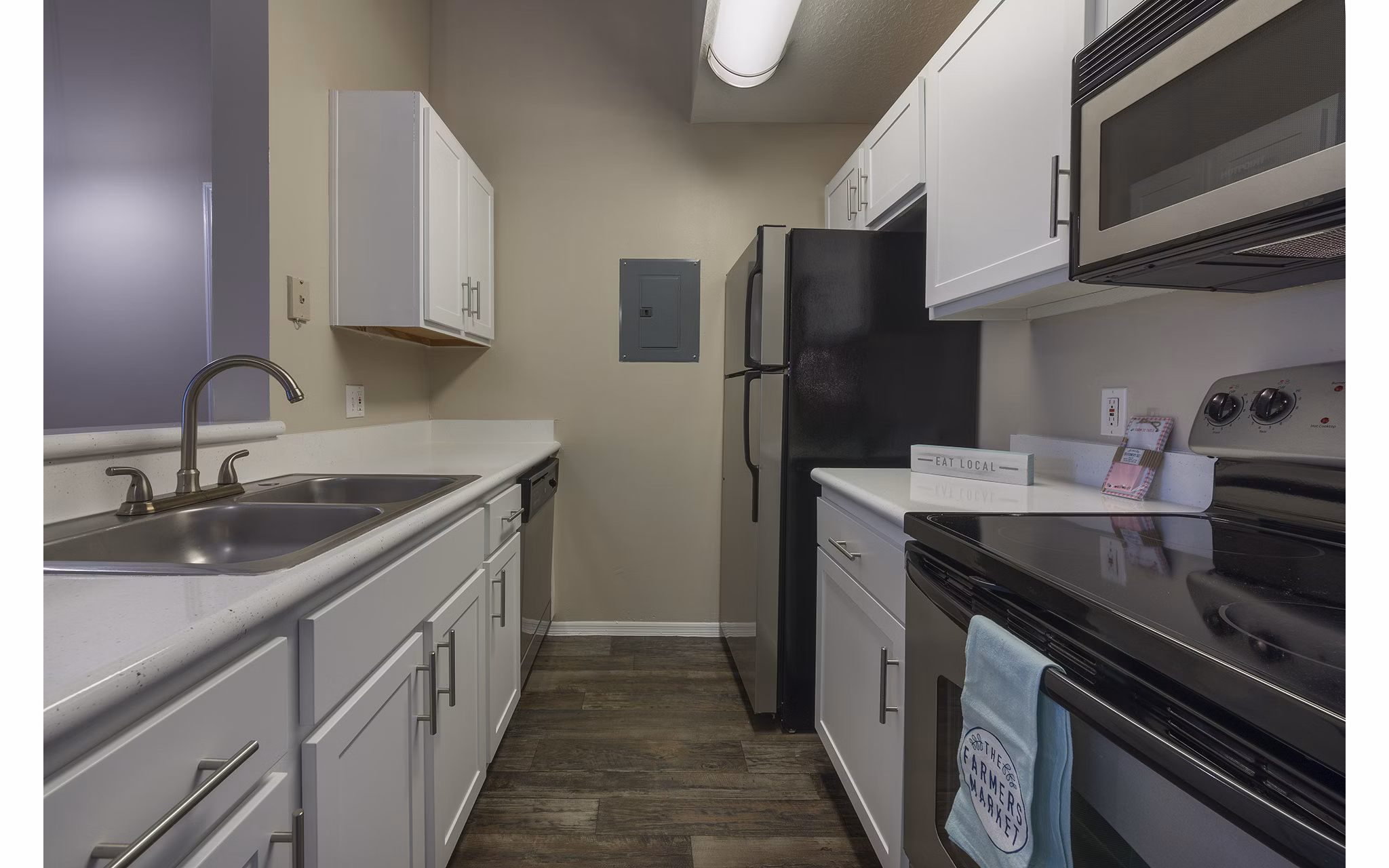 kitchen at Highpoint Club Apartments