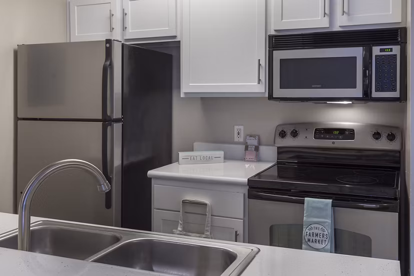kitchen at Highpoint Club Apartments