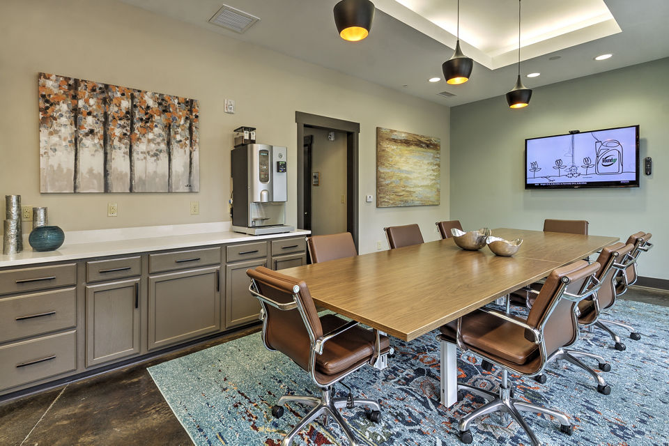 Modern meeting facility with state-of-the-art equipment at Cedar Flats Apartments, ideal for professional gatherings and collaborations