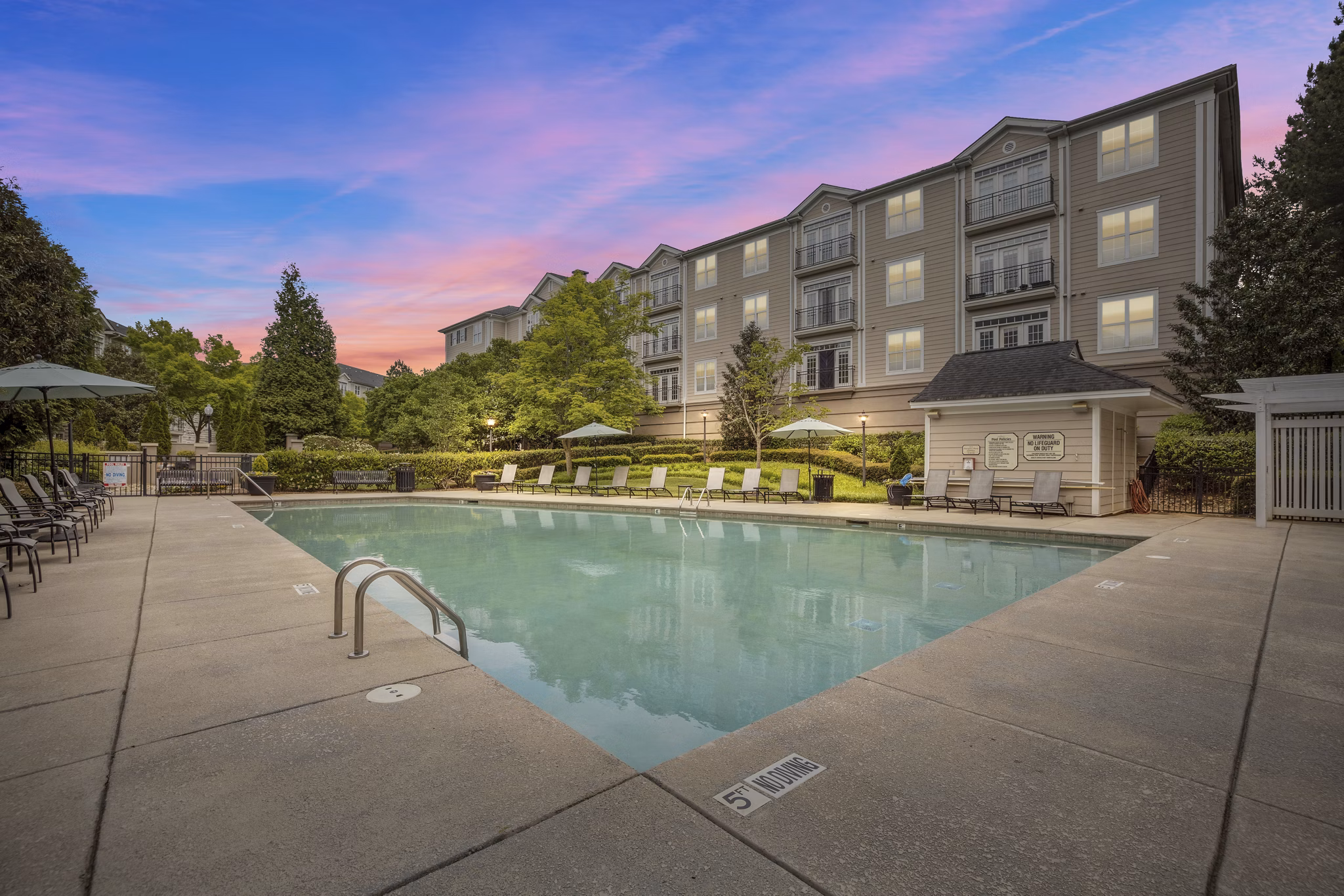 pool at Magnolia Heights Apartments 
