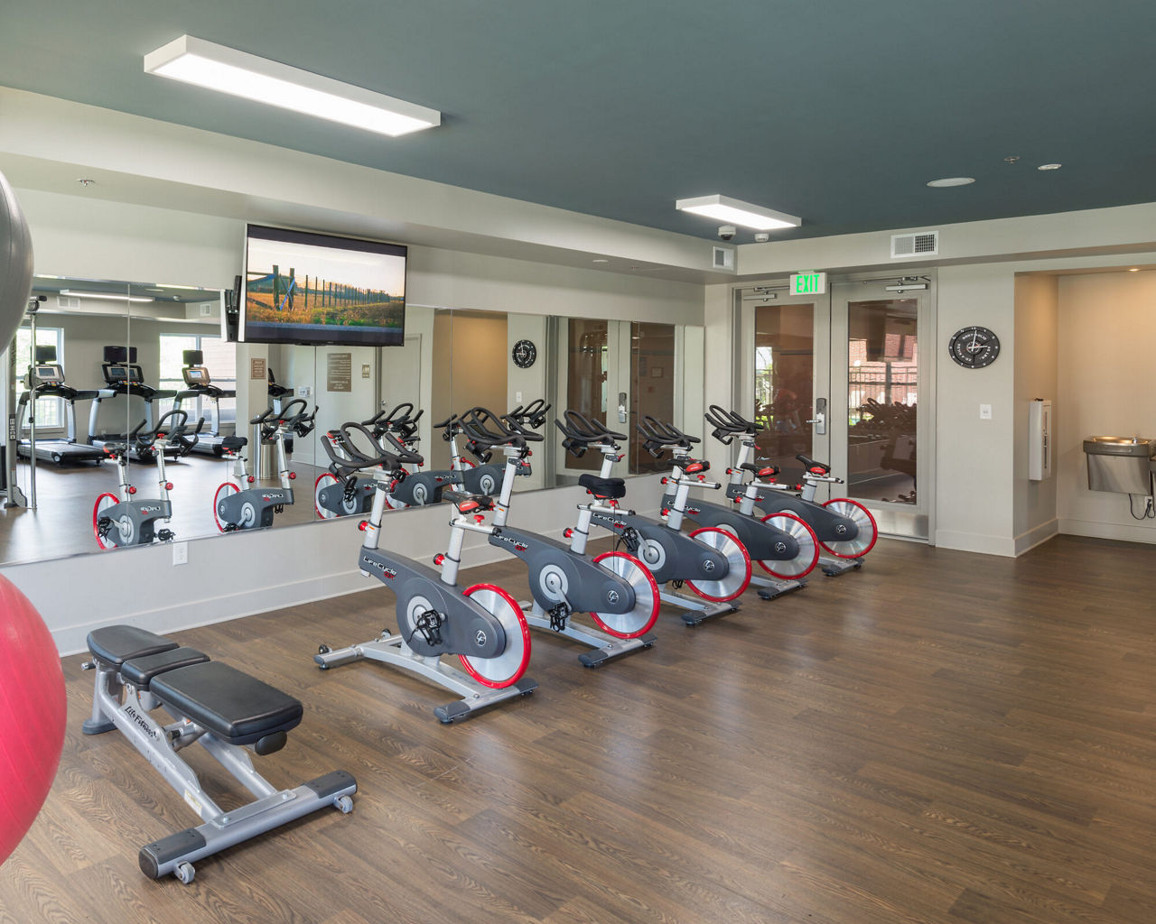 Gym at The Victor Stonebridge (2 of 3)