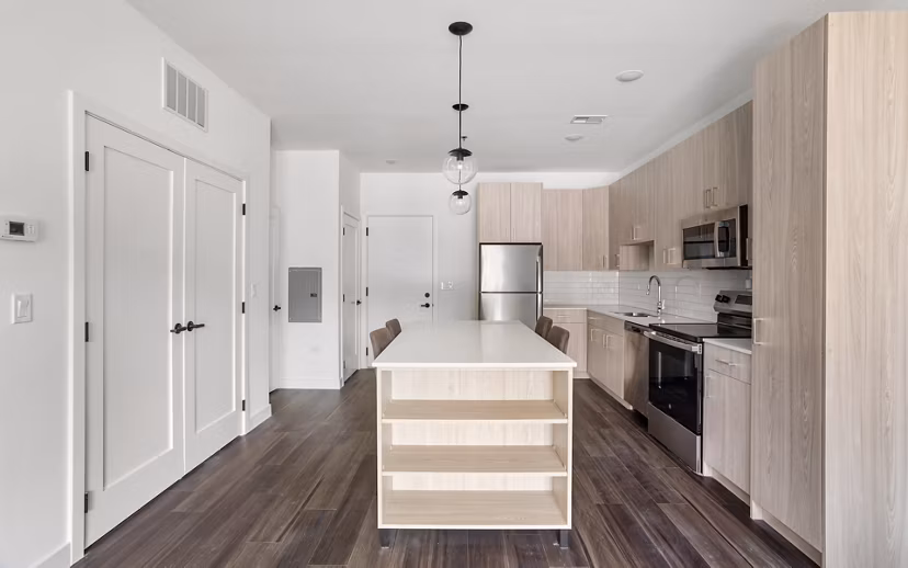 dining room at Station 250 Apartments 