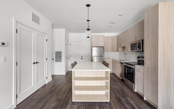 dining room at Station 250 Apartments 