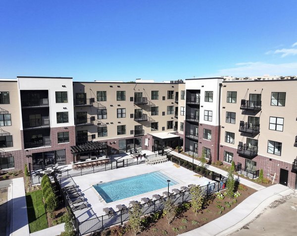 pool at Station 250 Apartments 