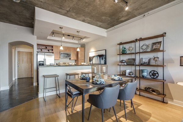 dining room at The Crescent at Fells Point Apartments