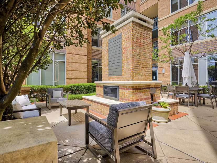 grill area at The Crescent at Fells Point Apartments