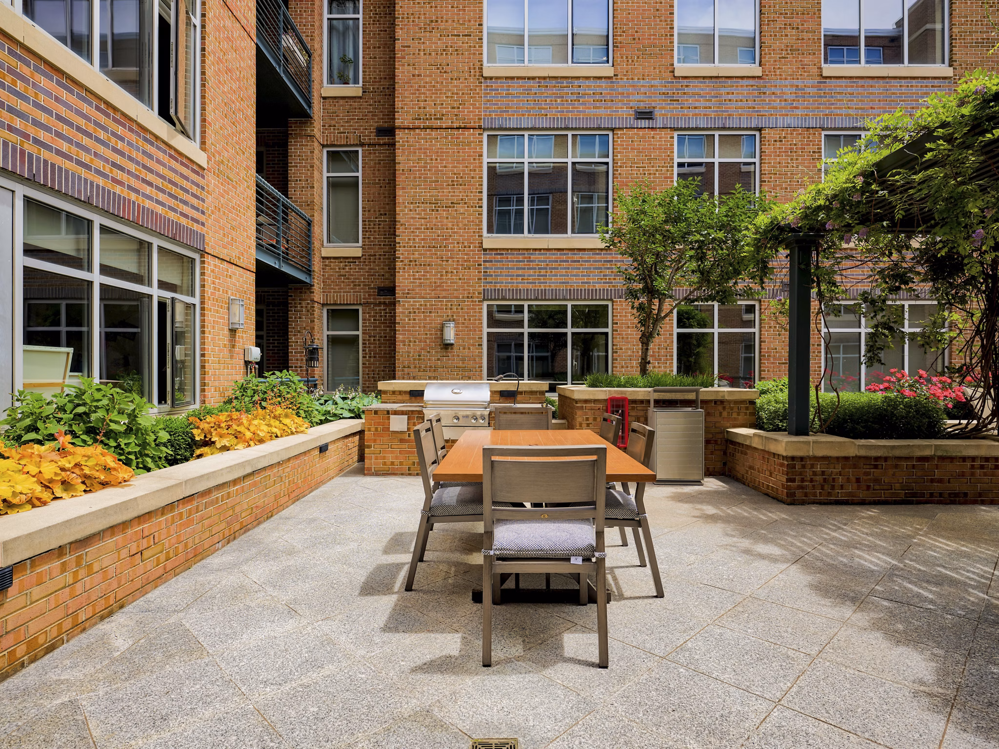 grill area at The Crescent at Fells Point Apartments