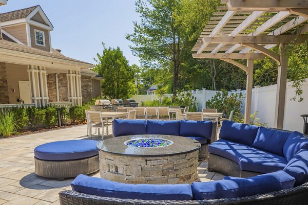 grill area at Villas at Old Concord Apartments