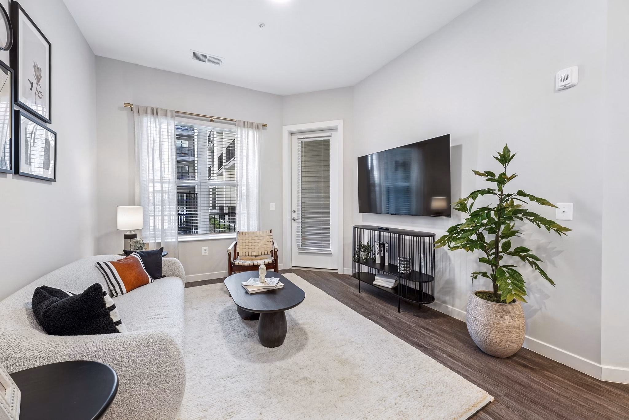 living room at Alta NOVA Apartment