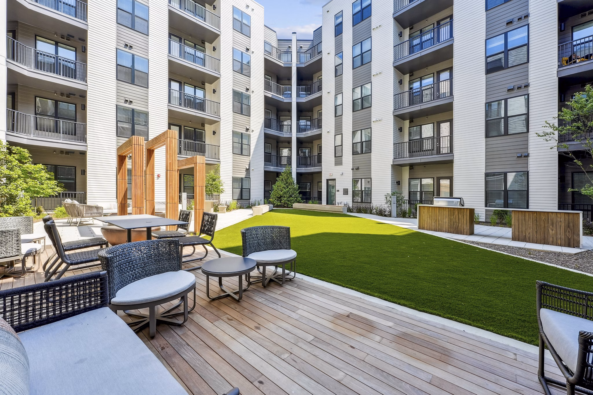 grill area/patio at Alta NOVA Apartments
