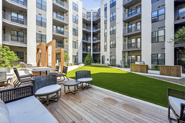 grill area/patio at Alta NOVA Apartments