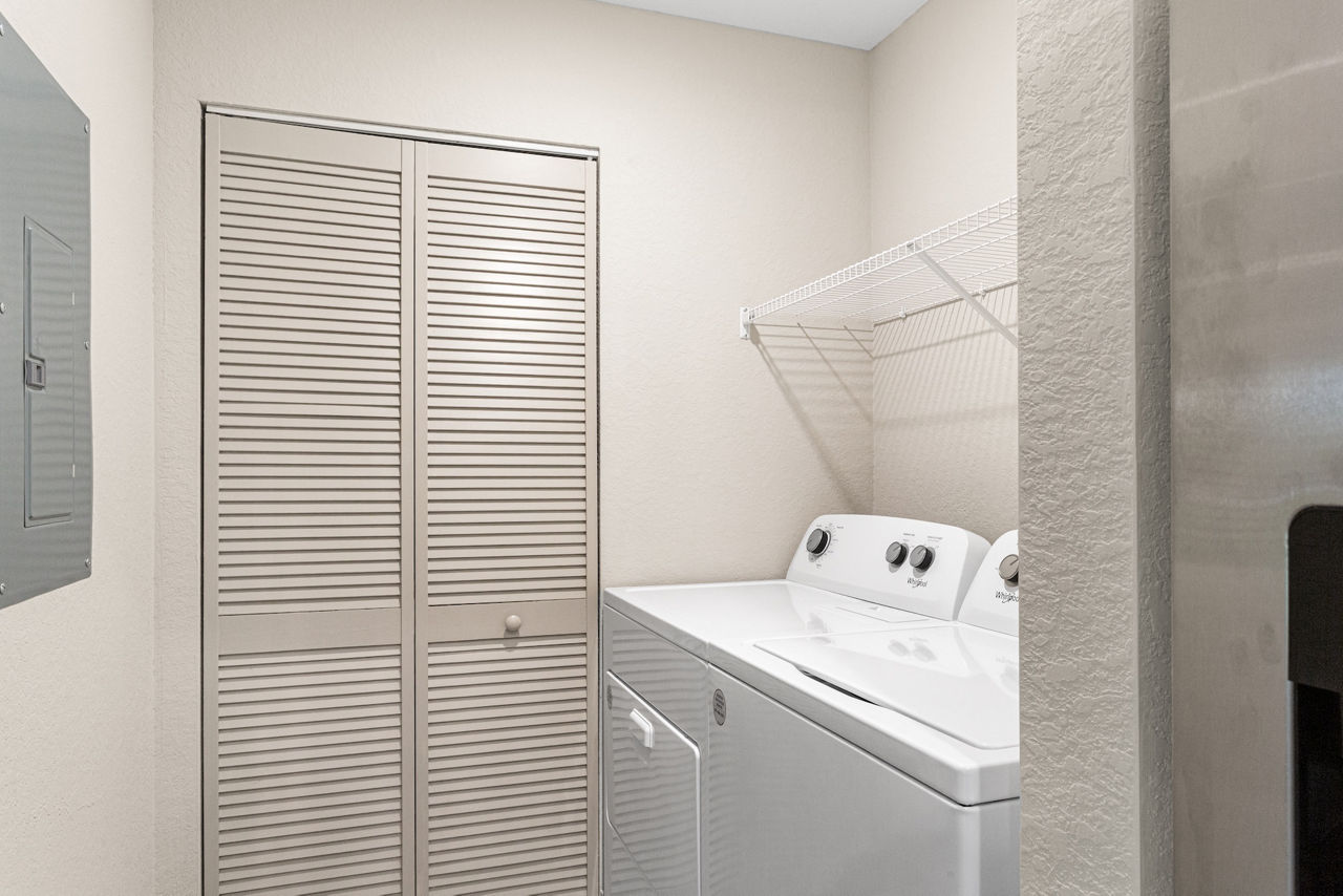 Laundry room at Hammock Park