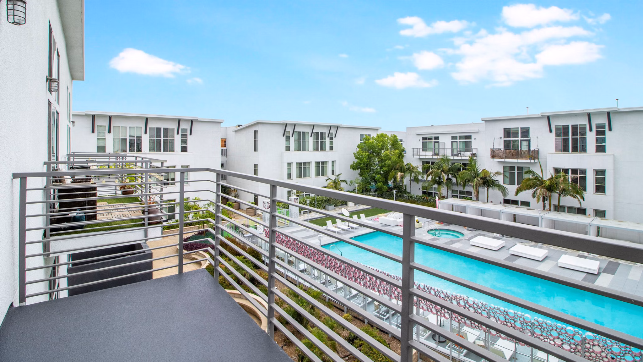 patio at Lofts at NoHo Commons Apartments