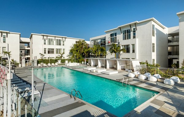 pool at Lofts at NoHo Commons Apartments