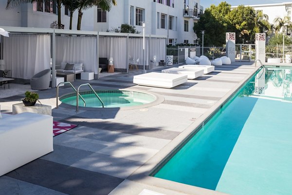 pool at Lofts at NoHo Commons Apartments