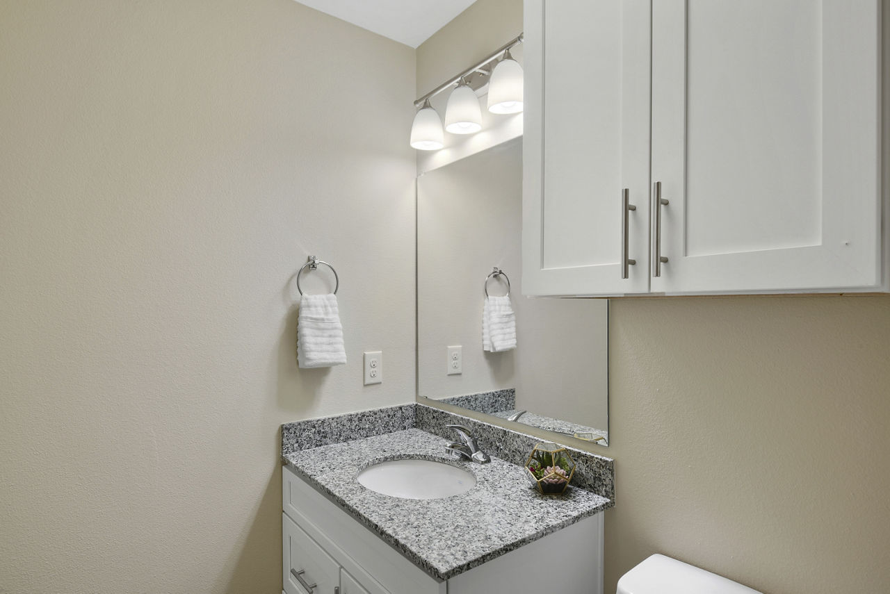 Icon Apartments 26 of 26