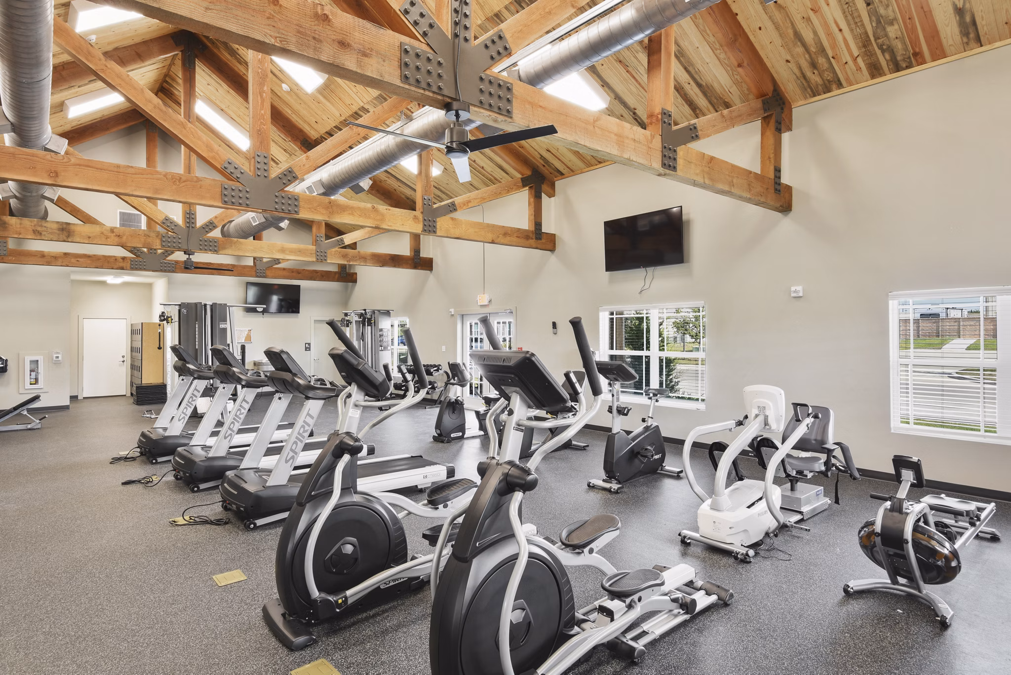 fitness center at Icon Apartments