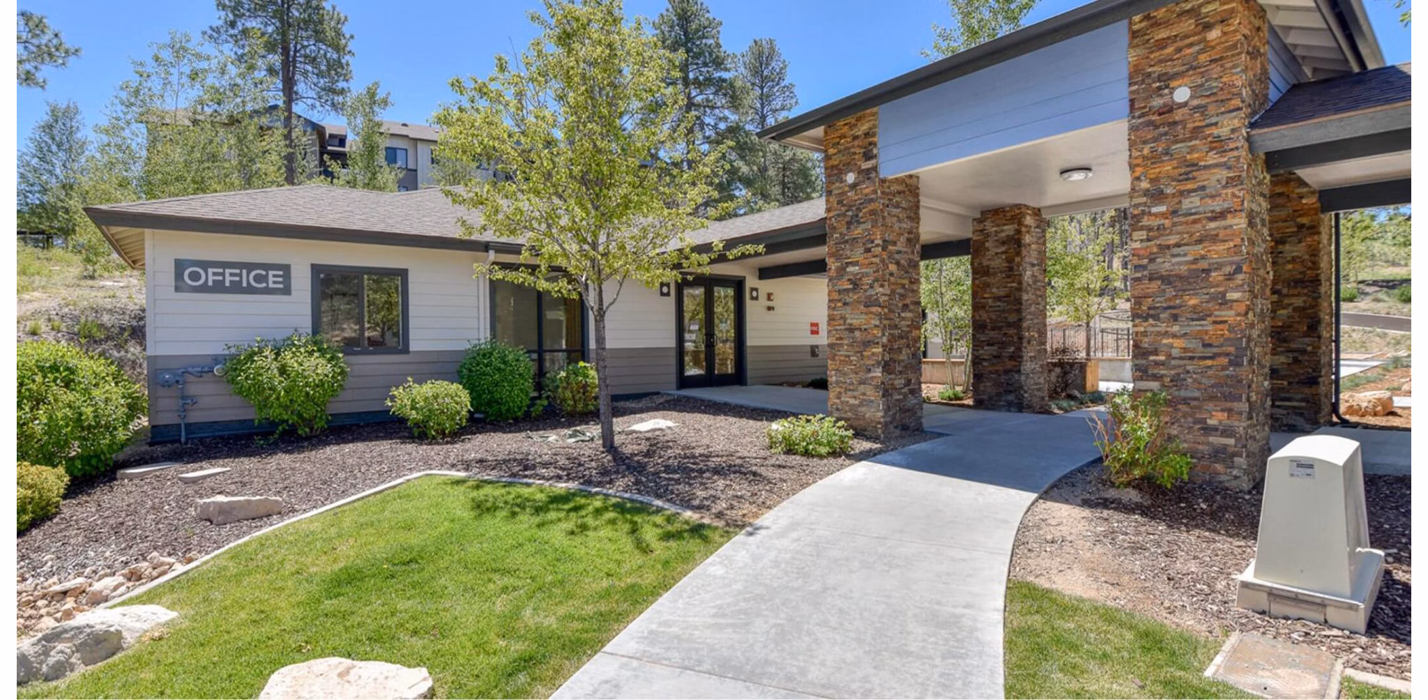 building at The Ridge at Clear Creek Apartments