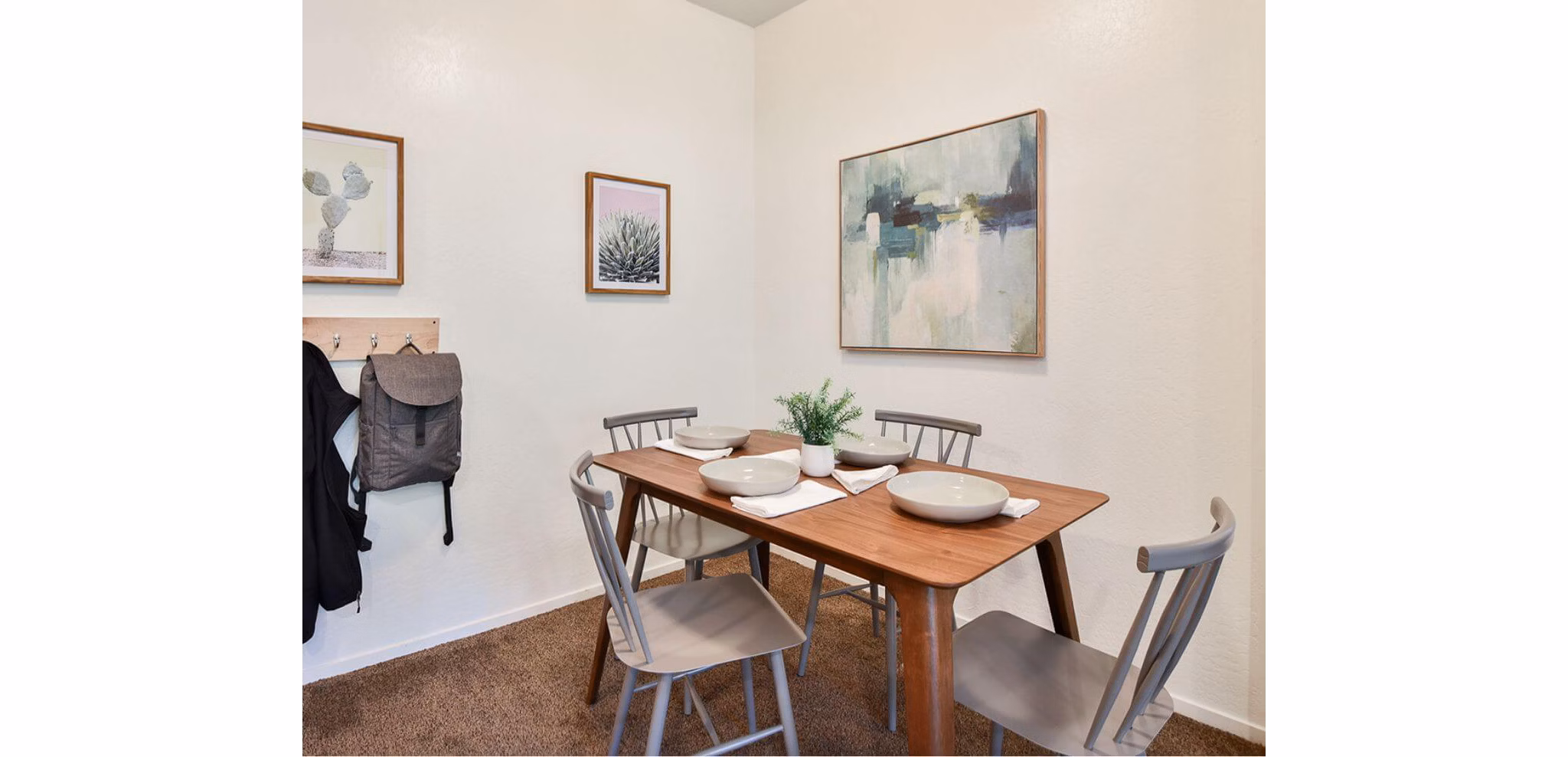 dining room at The Ridge at Clear Creek Apartments