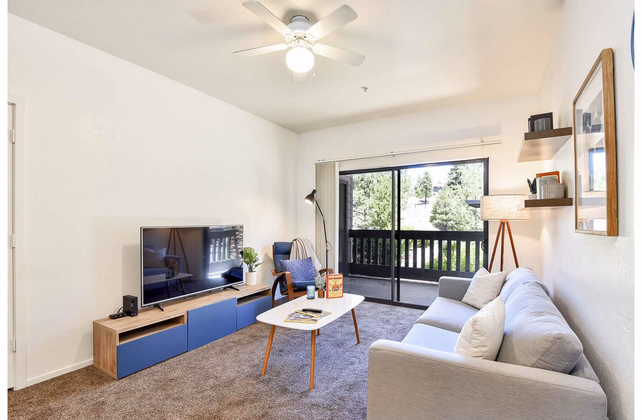 living room at The Ridge at Clear Creek Apartments