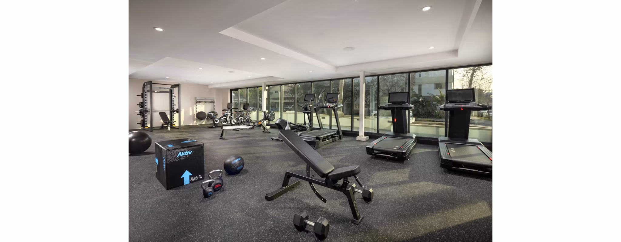 fitness center at LUCA Apartments 