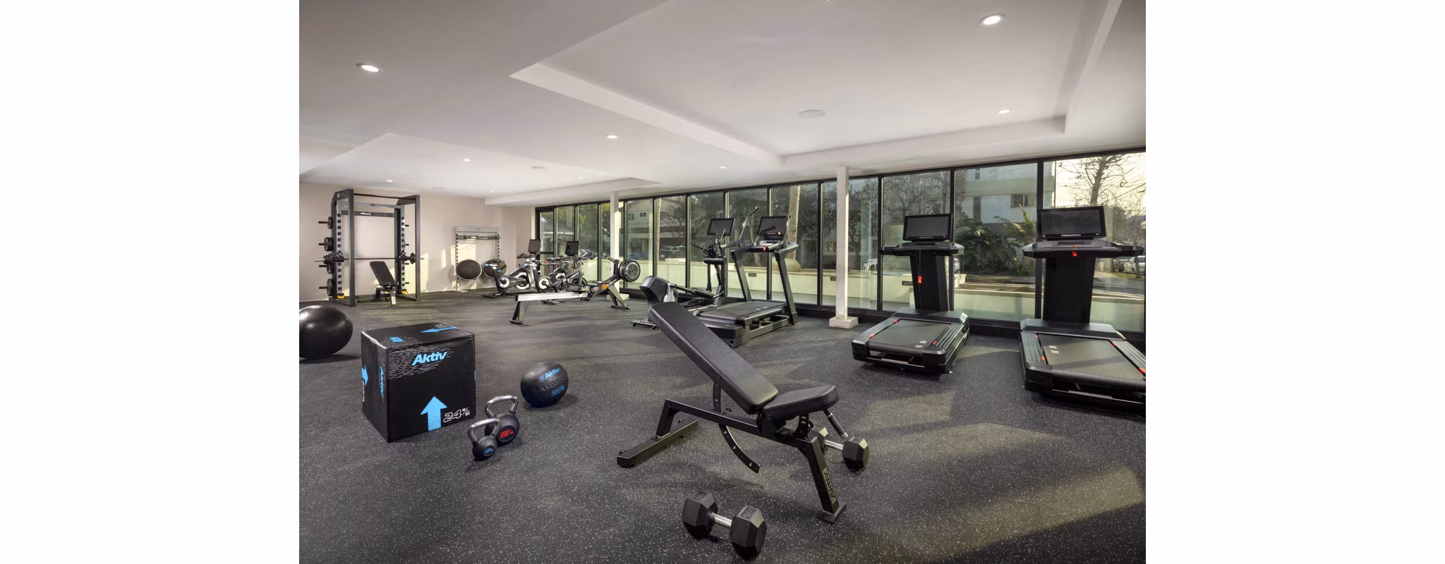 fitness center at LUCA Apartments 