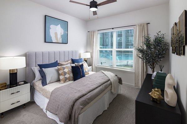 bedroom at Marlowe Brookwood Apartments 