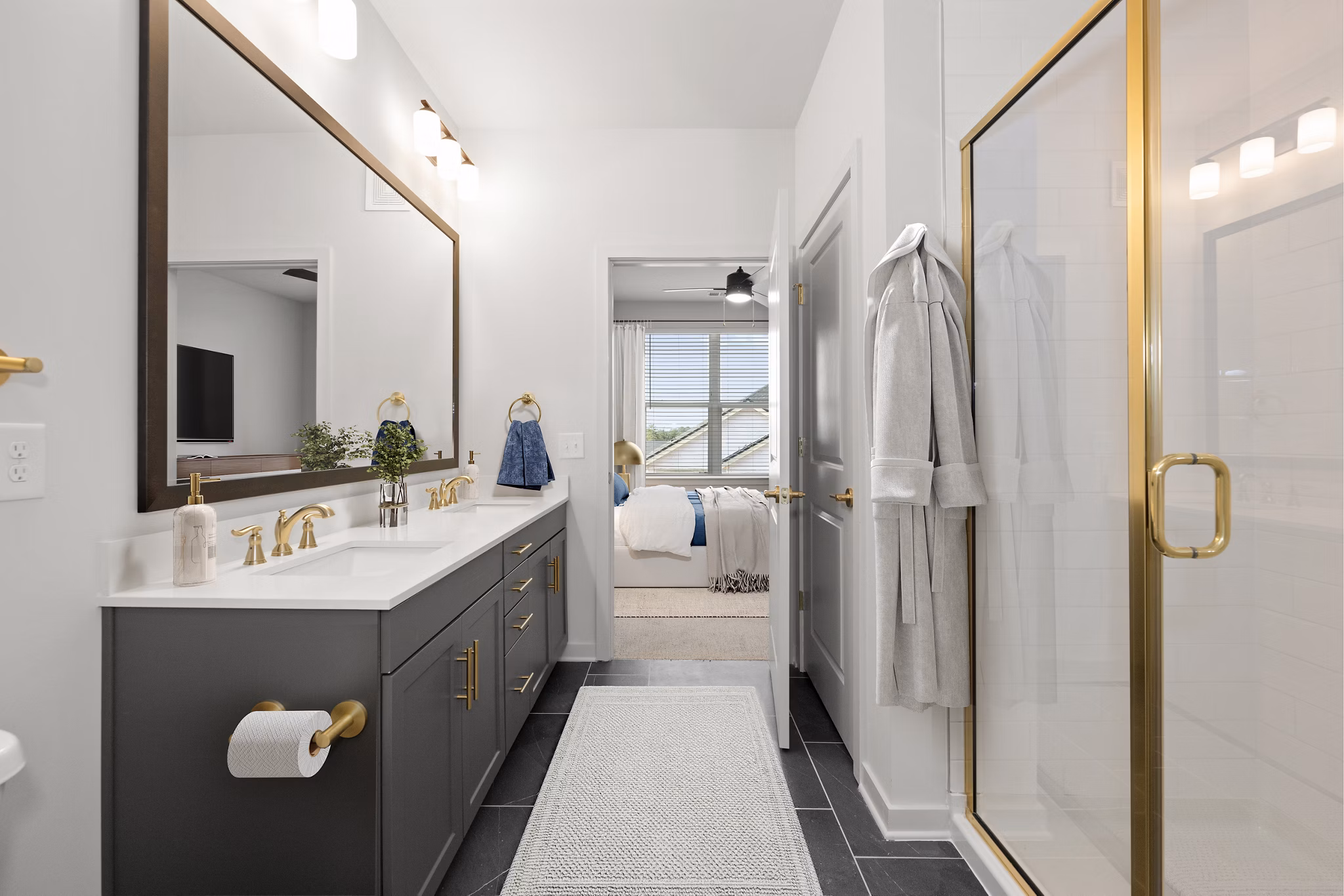 bathroom at Marlowe Brookwood Apartments