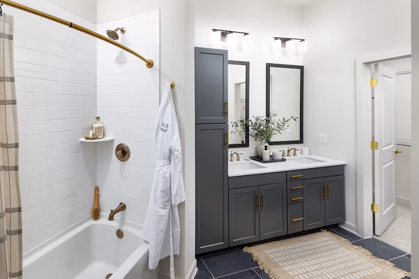 bathroom at Marlowe Brookwood Apartments