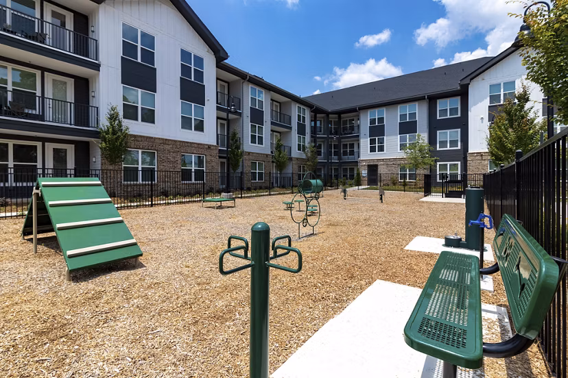 Recreational Area at Marlowe Brookwood Apartments