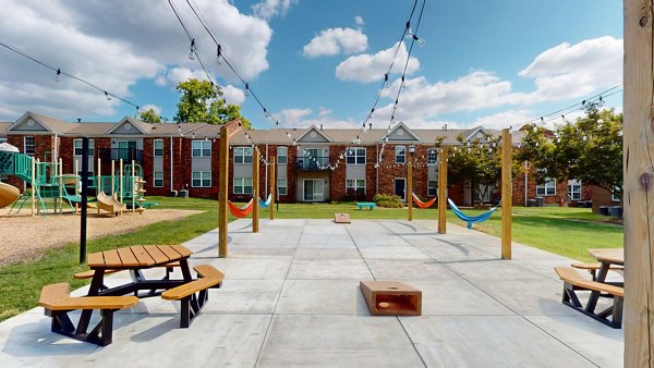 grill area at Rolling Hills Apartments 