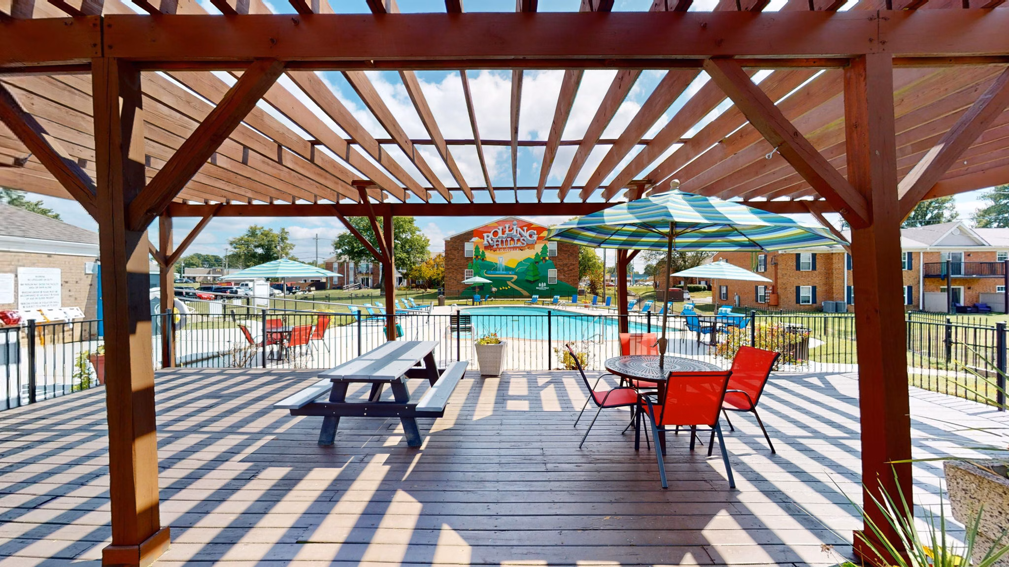 grill area at Rolling Hills Apartments 