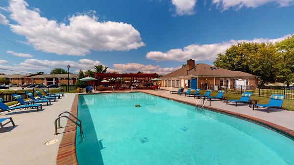pool at Rolling Hills Apartments 