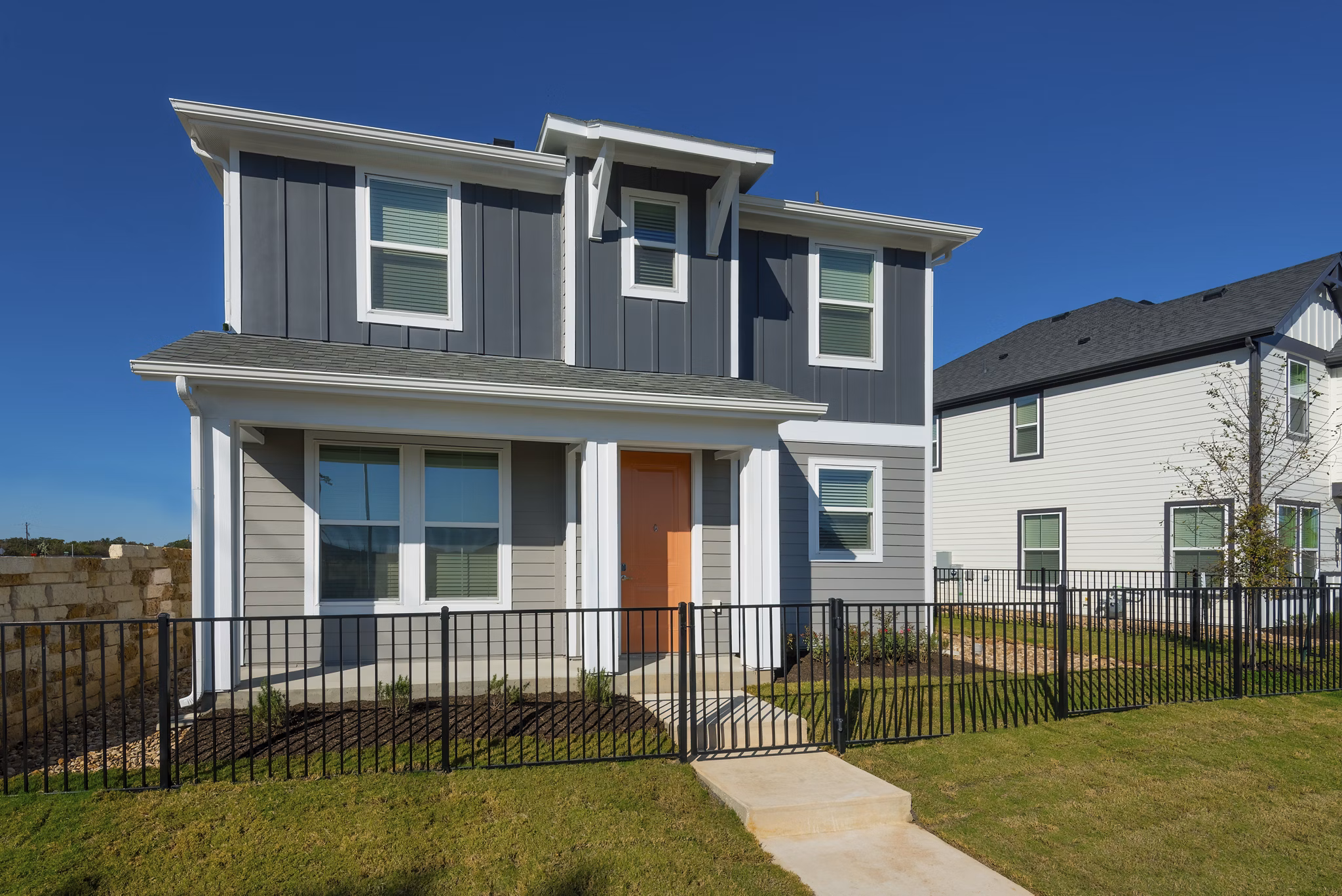 building/exterior at Arista San Gabriel Apartments