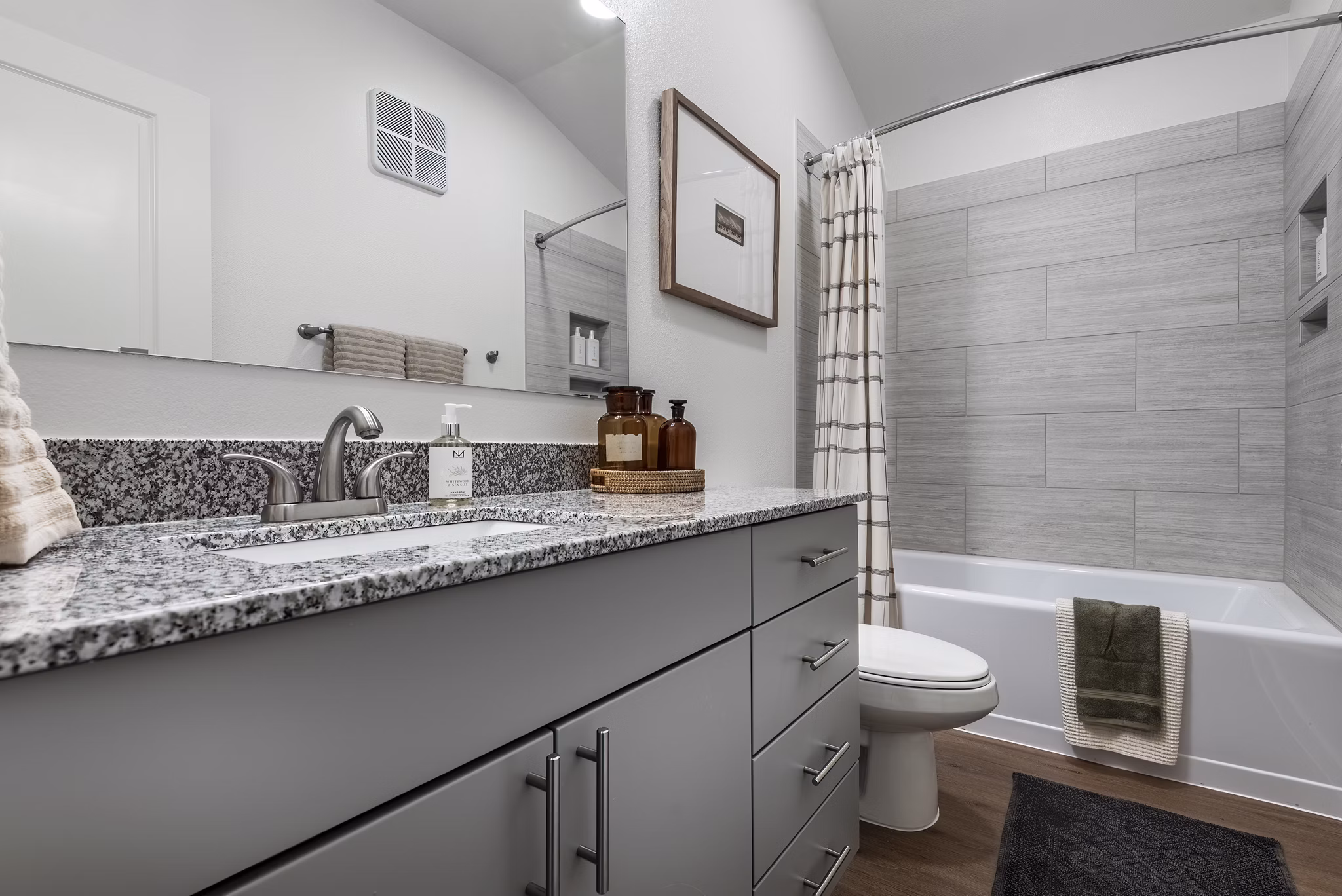 bathroom at Arista San Gabriel Apartments