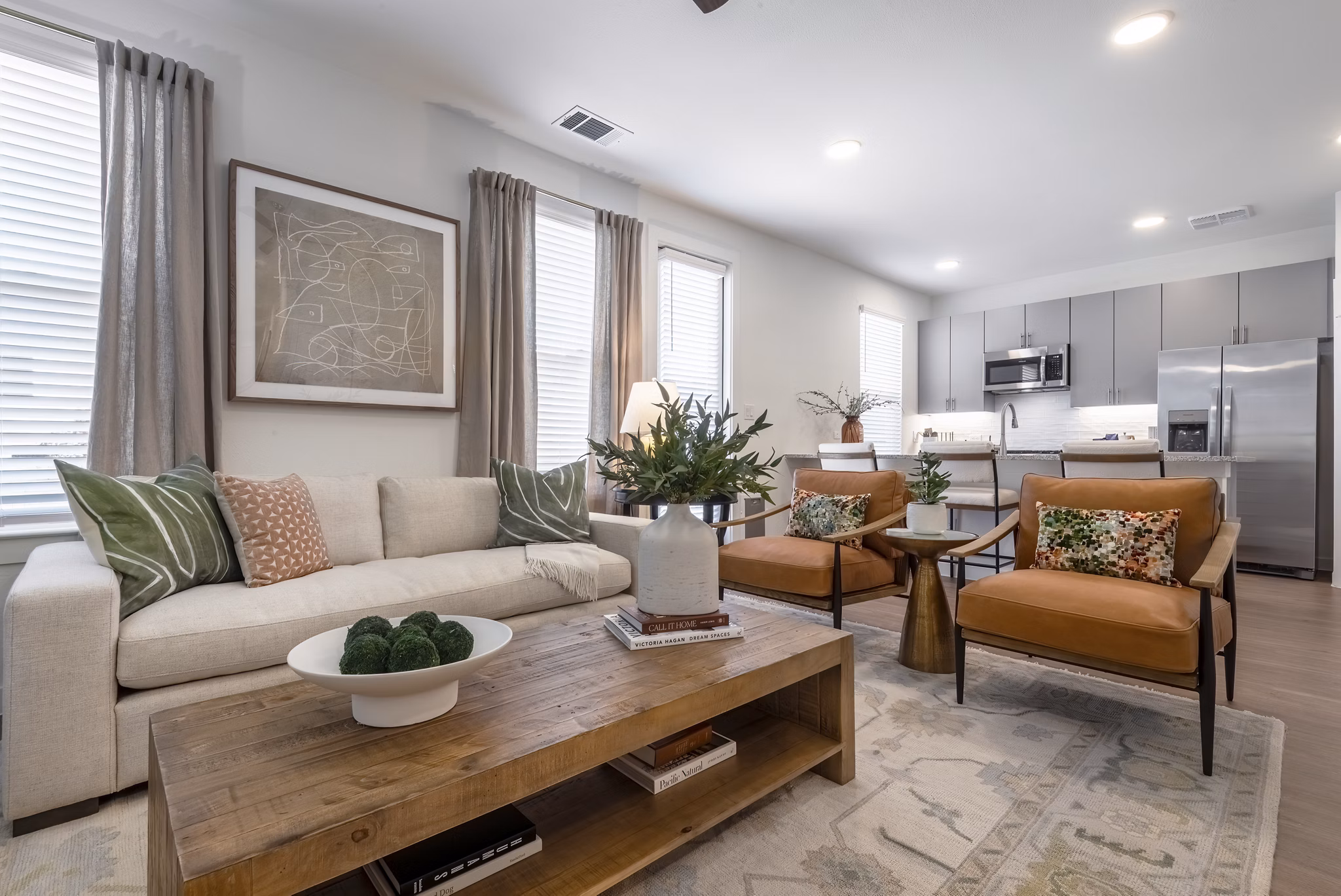 living room at Arista San Gabriel Apartments