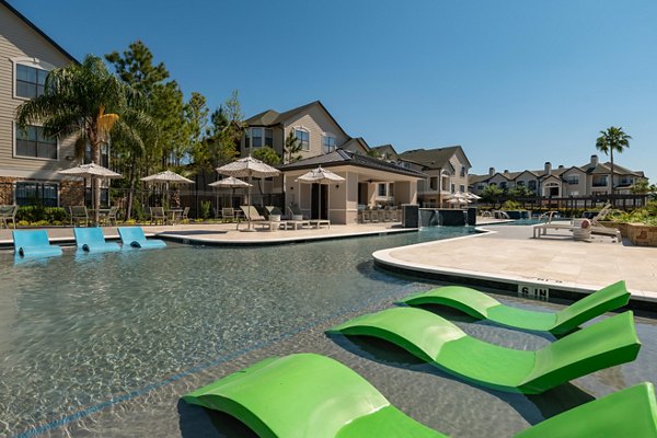 pool at Duo West Champions Apartments 
