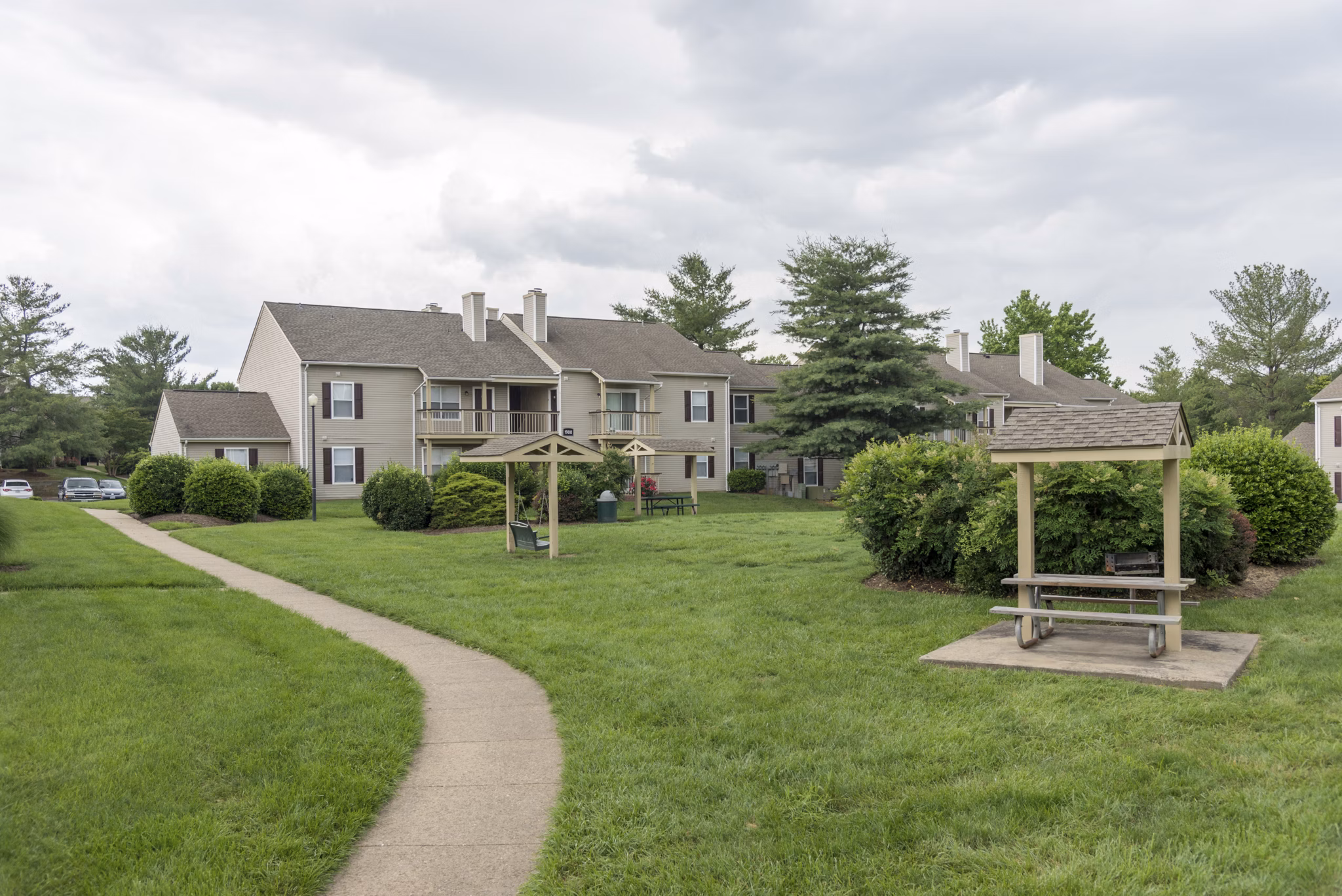 exterior at Magnolia Falls Apartments