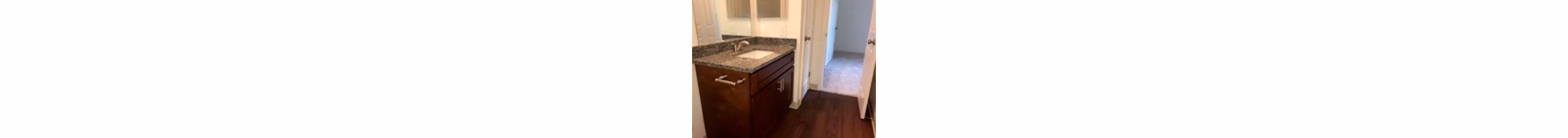 bathroom at Magnolia Falls Apartments
