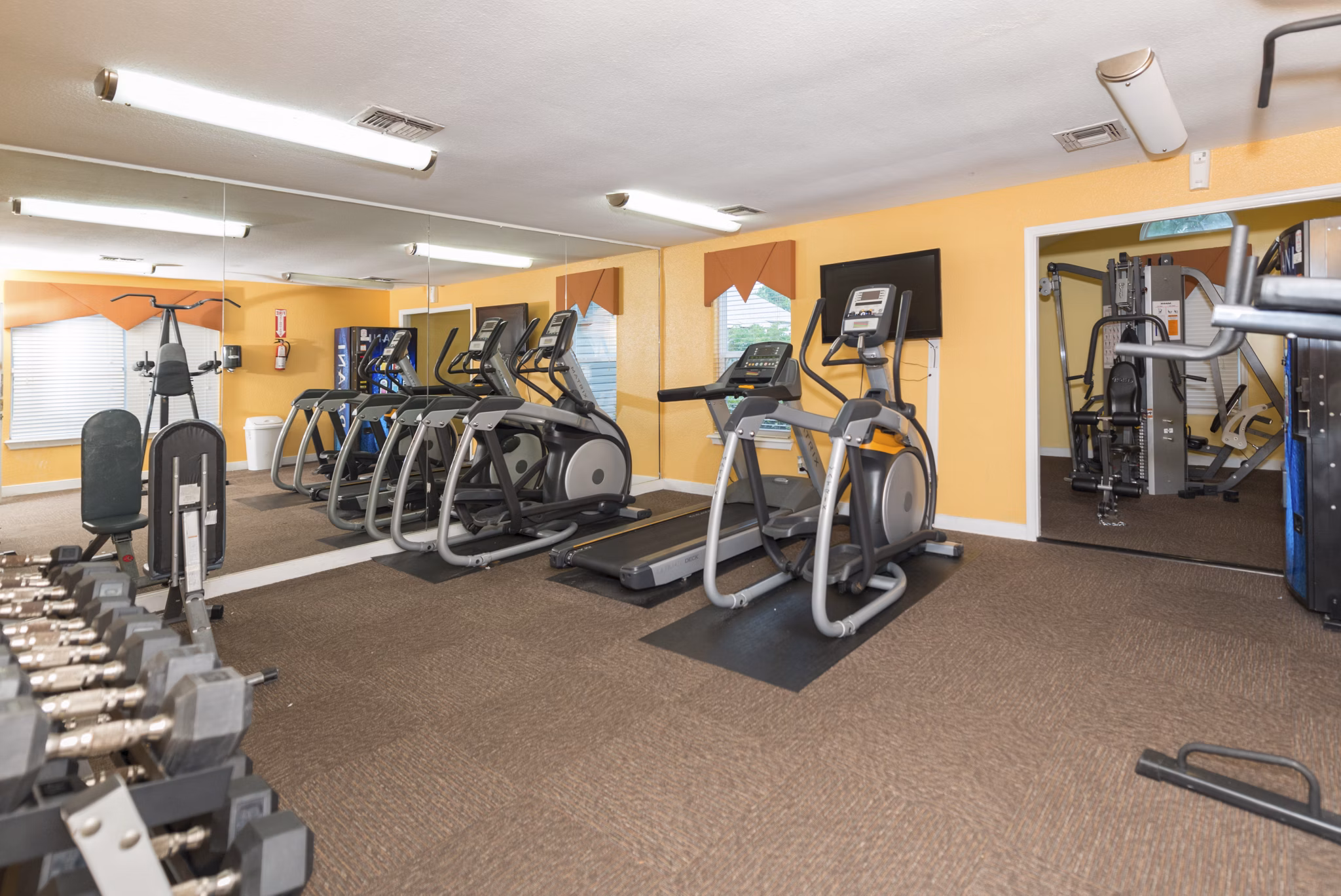 fitness center at Magnolia Falls Apartments