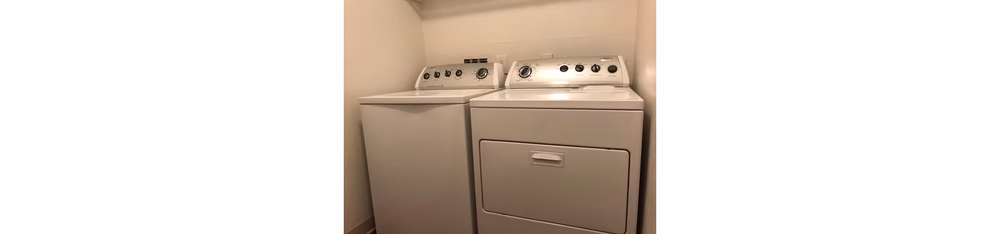 laundry room at Magnolia Falls Apartments