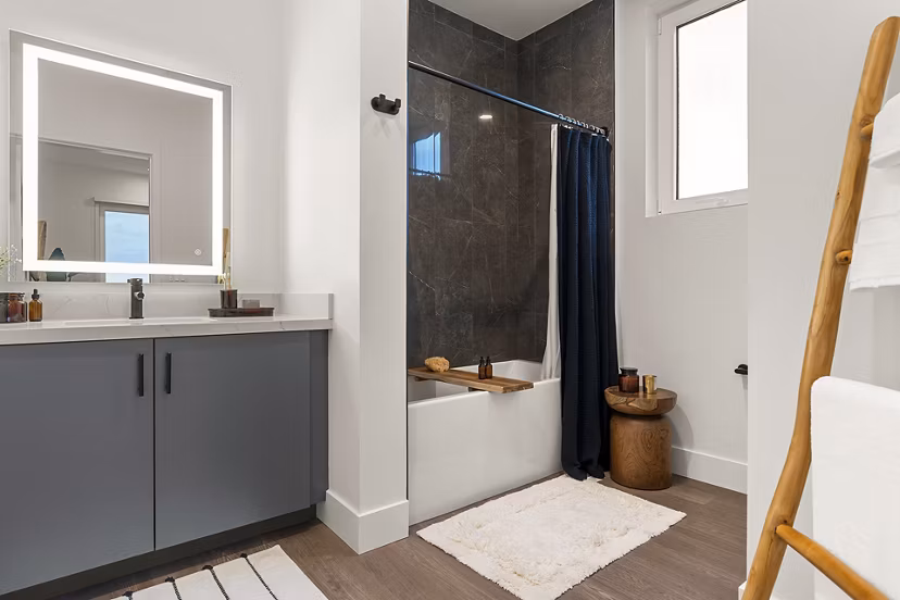 bathroom at Silhouette Apartments