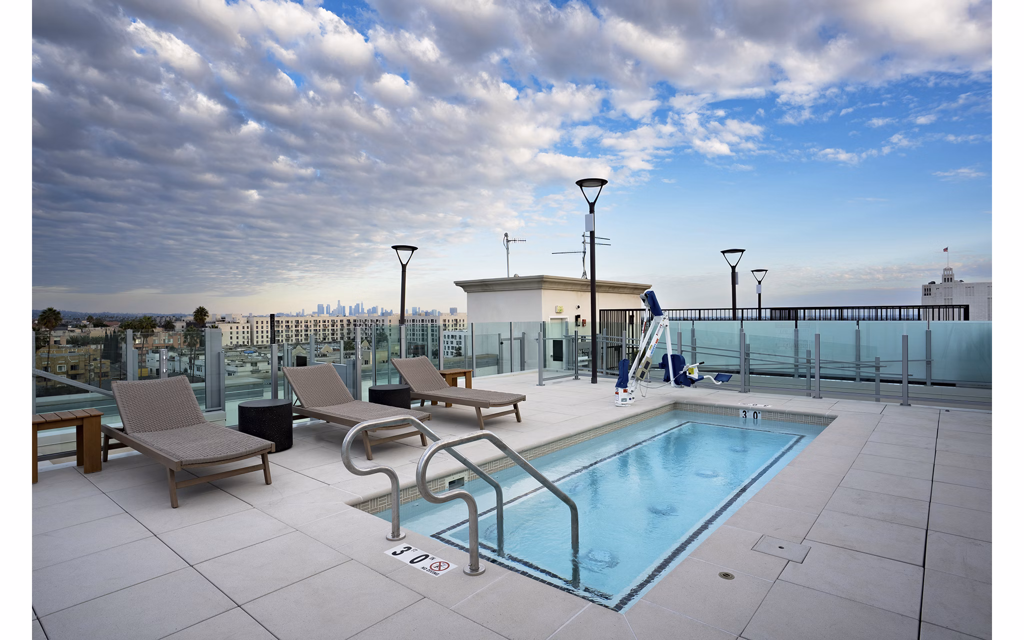 pool at Silhouette Apartments
