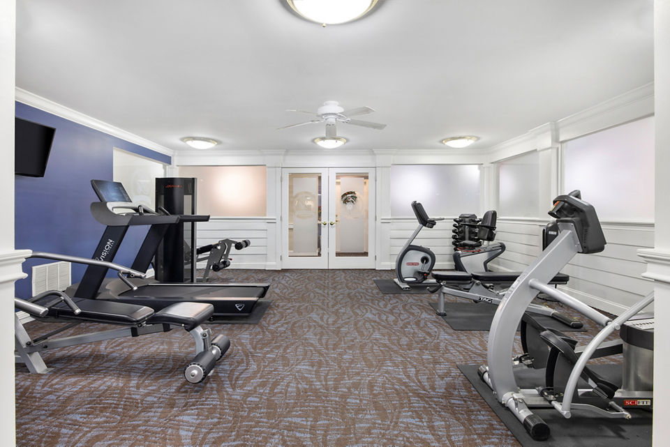 fitness center at The Gardens of Annapolis Apartments