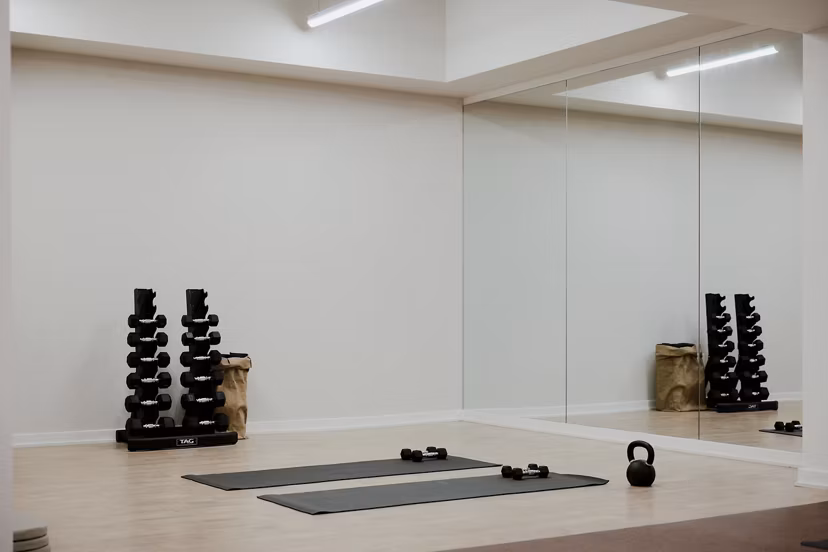 fitness center at Ray Philly Apartments 